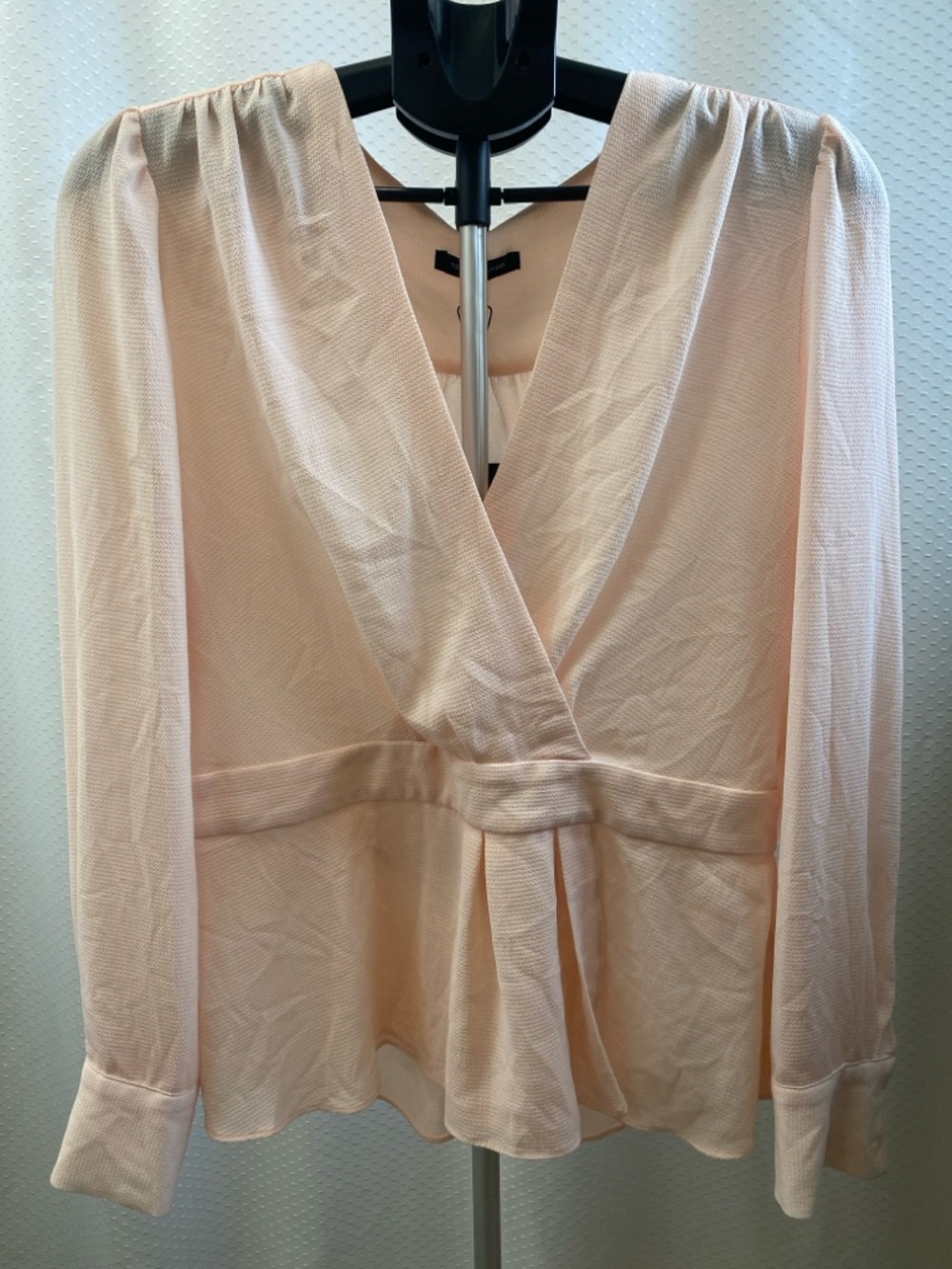 Tommy Hilfiger Soft Blush Pink V-Neck Peplum Top Size M - Picture 2 of 9